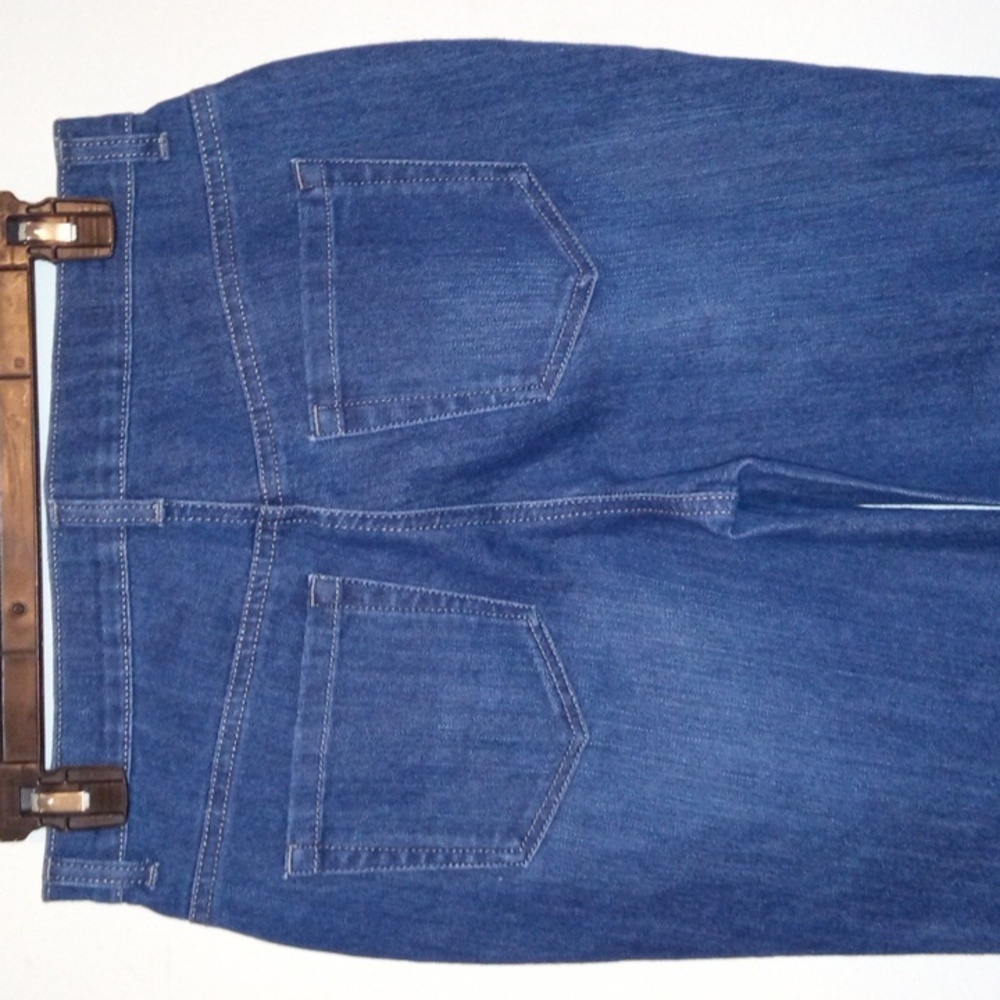 STYLE & CO. Straight Leg Jeans 4-Short - Picture 6 of 10